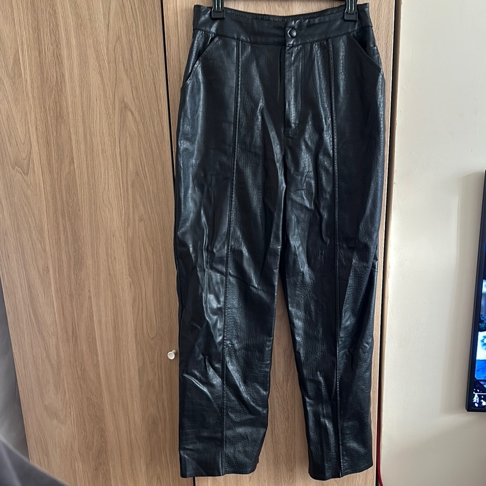 Black Wide Leg Pants with High Waist and Shiny Leather-like Material